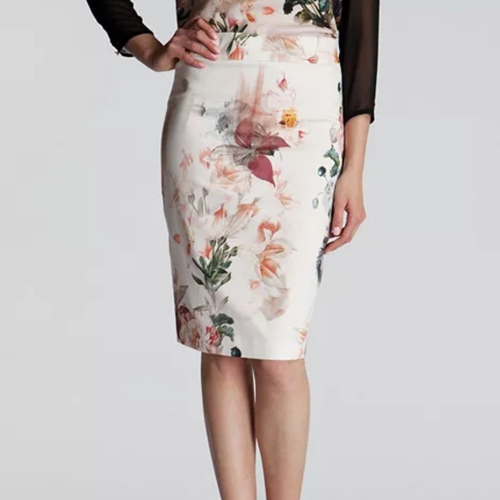 Ted Baker Liliyah Opulent Bloom Floral Pencil Skirt Size 0